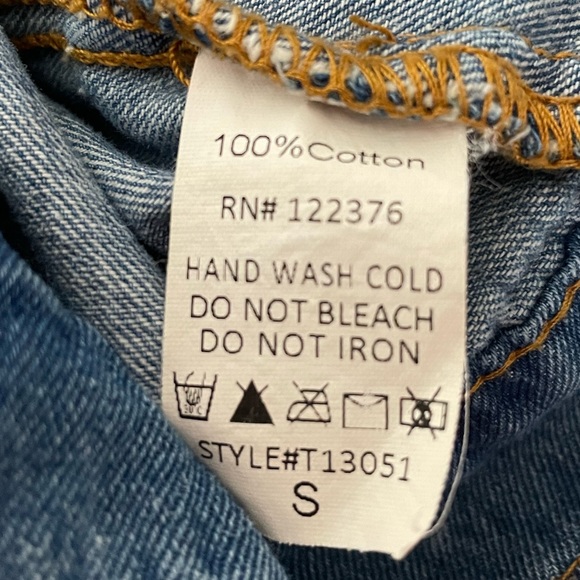 Mustard Seed Cold Shoulder Cropped Jean Jacket Blue Size Small - Picture 7 of 8